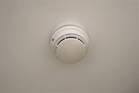 Get Professional Smoke Detector Installation