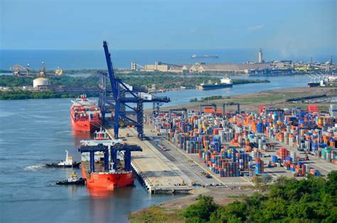 El Puerto Lázaro Cárdenas finalizará este mes su proceso de modernización
