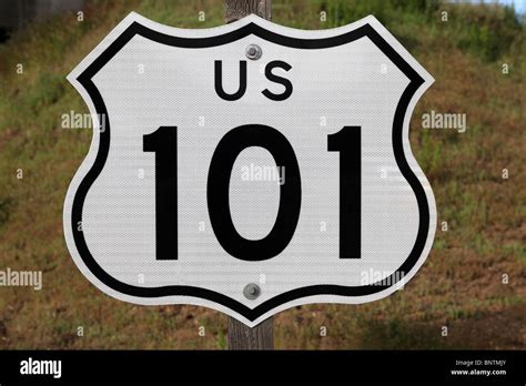 101 freeway sign hi-res stock photography and images - Alamy