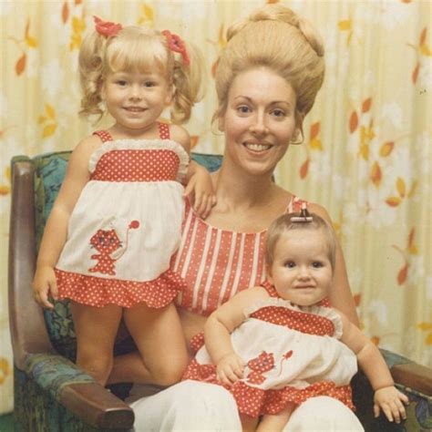 Kelly Ripa's Throwback Photo With Her Mom Is the Cutest Thing You'll ...