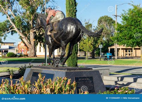 Black Caviar Bronze Statue on the Banks of Lake Nagambie. Editorial Photo - Image of strathbogie ...