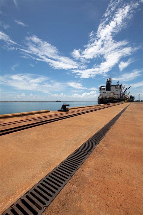 Drainage of Kuantan Port - HAURATON