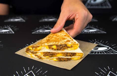 Taco Bell Dollar Menu Items Revealed for 2018 - Thrillist