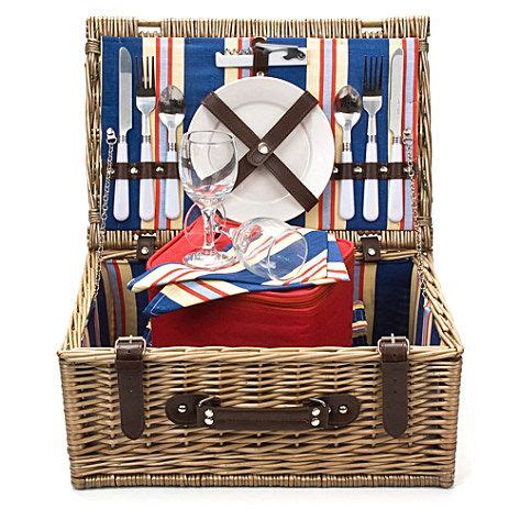 Hamper | Picnic hamper, Picnic, Picnic basket