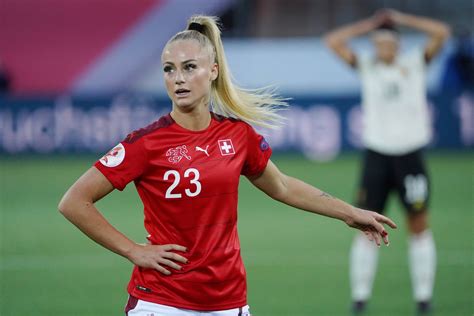 Alisha Lehmann joins Everton on loan – Her Football Hub