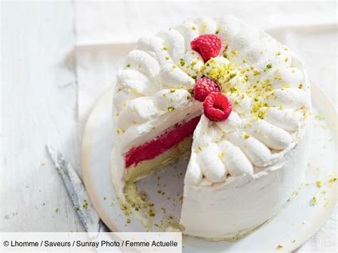 Vacherin glacé framboise-pistache : découvrez les recettes de cuisine de Femme Actuelle Le MAG