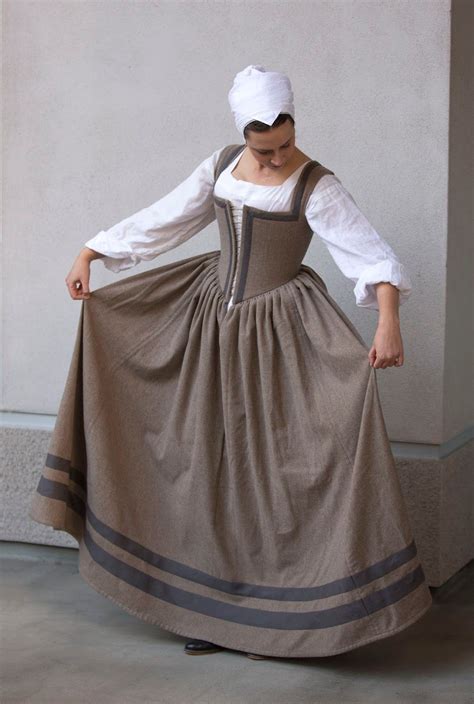 Beige-Brown Kirtle with Grey Guards | Renaissance mode, Historische kleidung, Elisabethanische mode