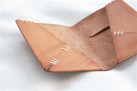 Wallet with only few stitches on Behance Leather Wallet Pattern, Leather Wallet Mens, Leather ...