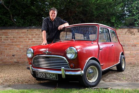 Wheeler Dealer takes on a 1964 Mini with a little help from some ...