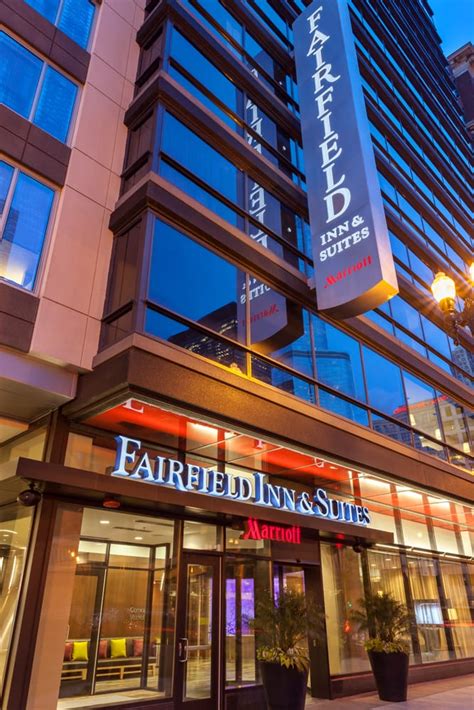 FAIRFIELD INN & SUITES BY MARRIOTT CHICAGO DOWNTOWN/RIVER NORTH - 88 Photos & 151 Reviews - 60 ...