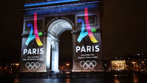 JO-2024: Paris mise sur une Tour Eiffel stylisée pour doper sa ...