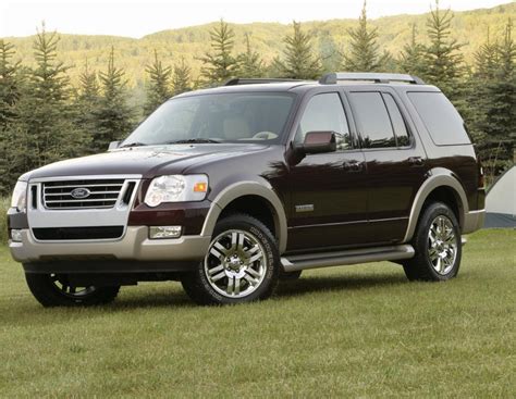 Ford Explorer Photos and Specs. Photo: Explorer Ford Specification and ...