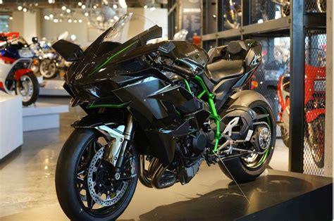 Kawasaki Ninja H2R, máximo poder sobre dos ruedas