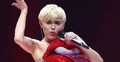 Era Bangerz: Miley Cyrus foi acusada de apropriação cultural - Purebreak