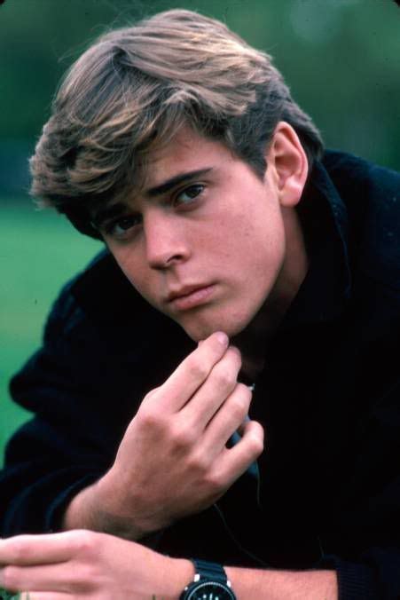 Pin by Laura Foxworthy on EASY ON THE EYES | The outsiders imagines, The outsiders, The ...