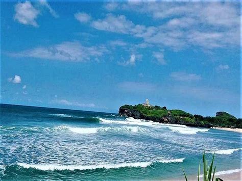 The Magic of Pantai Krakal | Indonesia Traveler