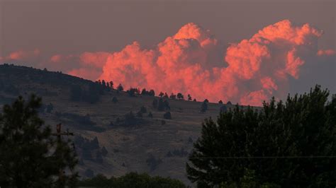 The Bootleg Fire in Oregon is Among More Than 60 Wildfires in the U.S. - The New York Times