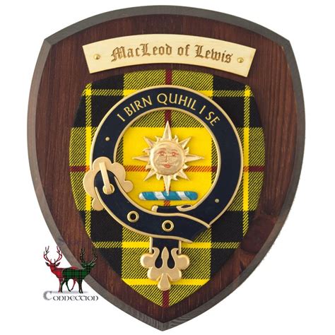 MacLeod of Lewis Clan Crest | Scottish clans, Clan macleod, Clan