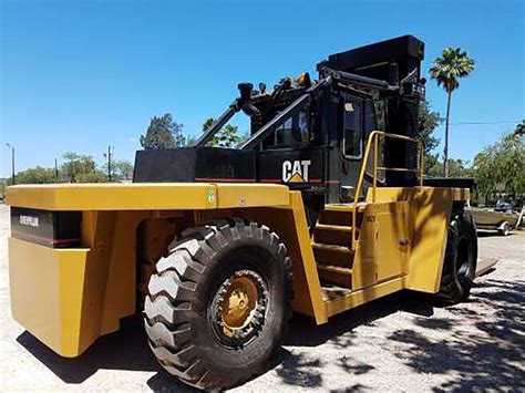 Heavy Duty Caterpillar Forklift Transport | Titan Worldwide | (888) 500-8884