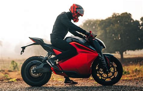 Upcoming Electric Scooters And Bikes In India - TVS, Hero, Ather, Bajaj