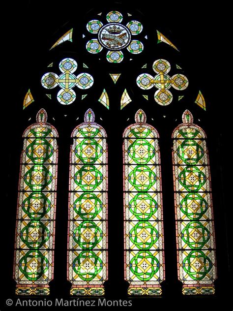 Vidriera de la Catedral de León, España | Stained glass, Glass photography, Northern spain