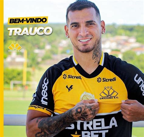 Miguel Trauco fue anunciado como nuevo jugador de Criciúma - Atlantic City