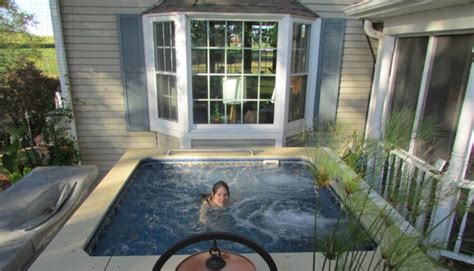 Benefits of Installing a Plunge Pool - Pros, Cons and Types - Hi Boox