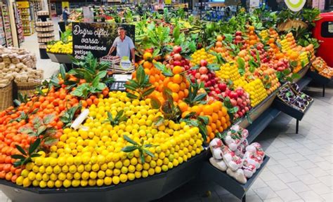 Beautiful fresh produce departments in supermarkets? It's real! Examples from Turkey and the US ...