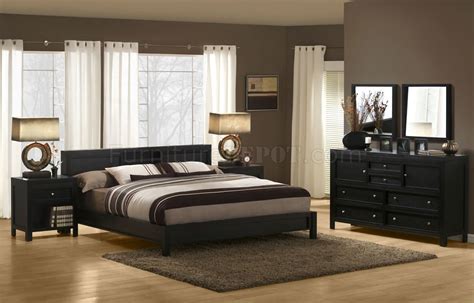 Dark Espresso Finish Modern Bedroom Set With Platform Bed