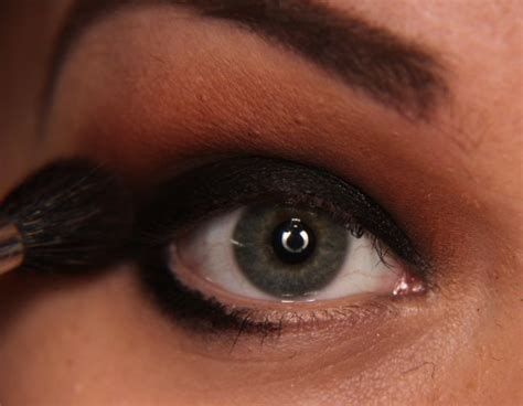 Makeup your Jangsara: Tutorial: Kim Kardashian smokey eye