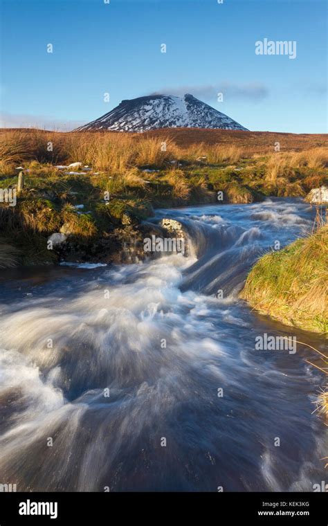 Conical mountain called Morven in Caithness Stock Photo - Alamy