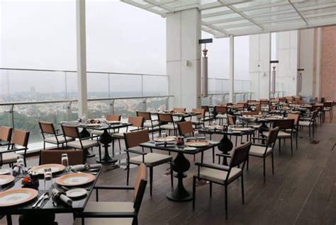 Shangri La Hotel Bangalore | Skydeck of Shangri La Hotel Bangalore in ...