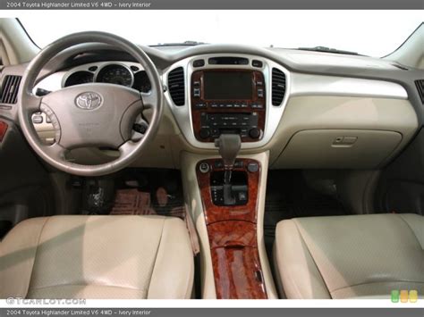 Ivory Interior Dashboard for the 2004 Toyota Highlander Limited V6 4WD ...