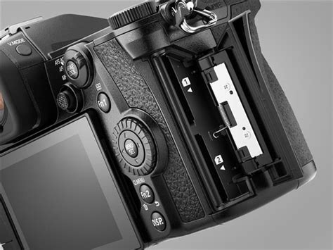 Panasonic Lumix DC-G9 Body | camera shop online @ Bermingham Cameras