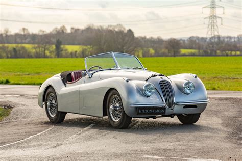 Jaguar XK120 (1953) - picture 2 of 11