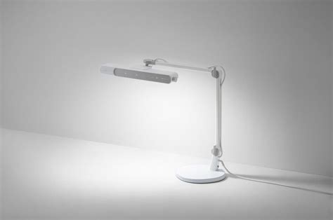 Sophisticated Productivity Desk Lamps : BenQ MindDuo 2 table lamp