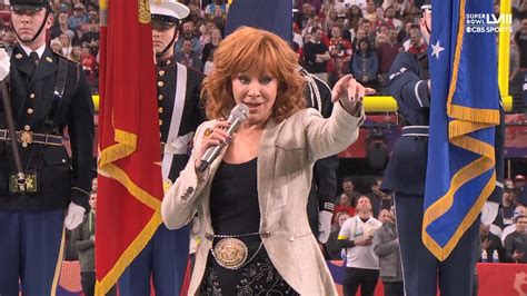 Reba McEntire Sings Super Bowl National Anthem (Video)