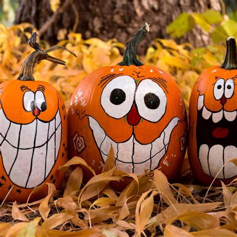 15 Pumpkin Painting Ideas for Halloween | Cute pumpkin faces, Pumpkin ...