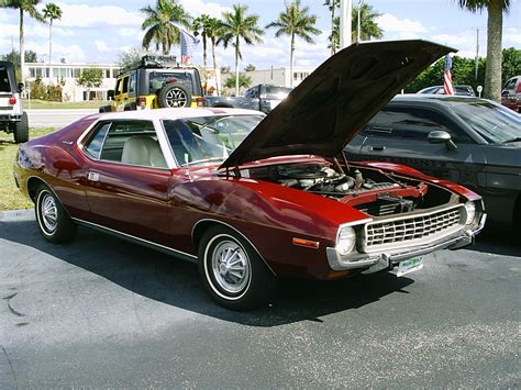 File:1972 AMC Javelin SST burgundy FLfr.jpg - Wikimedia Commons