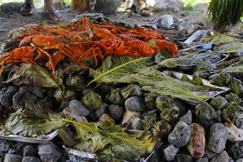 Umu the Samoan way of cooking food #beautifulsamoa | No cook meals, Food, Food preparation