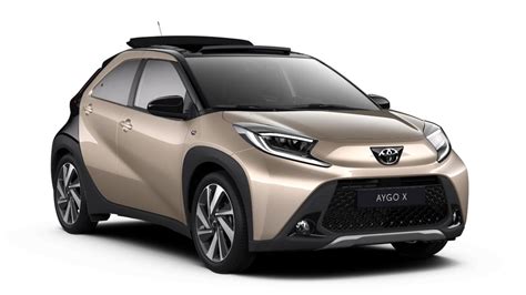 Toyota Aygo X Cross Chic 2023 | Precio | Equipamiento | Ofertas