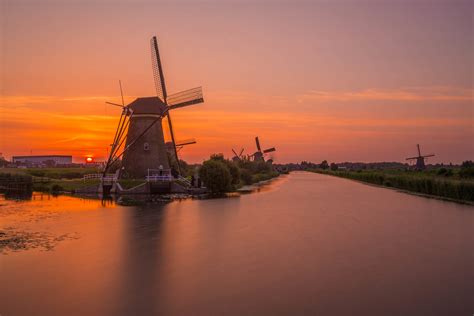 Sunset over the windmills at Kinderdijk | www.robo.guru This… | Flickr