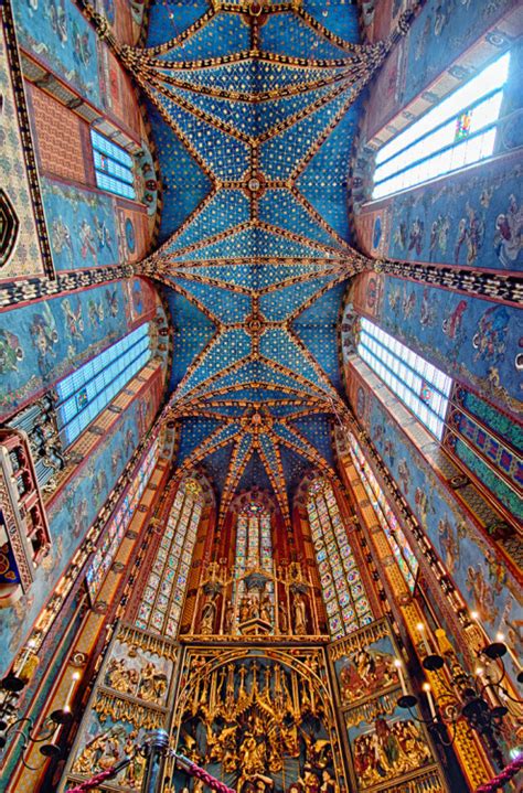 Interior of St. Mary’s Basilica, Poland | MATTHEW'S ISLAND