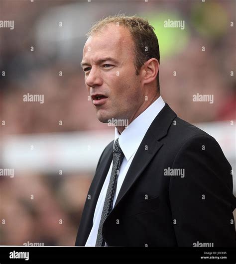 ALAN SHEARER NEWCASTLE UNITED FC MANAGER BRITANNIA STADIUM STOKE ...