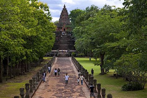 Must-see and to visit places in Buriram