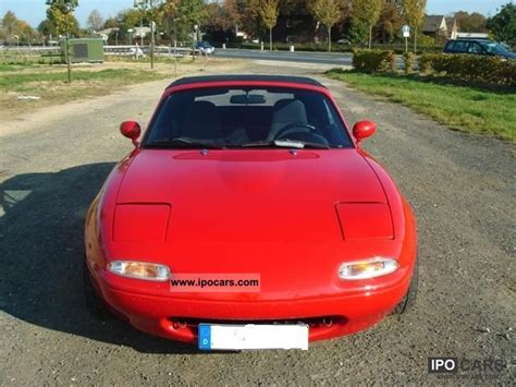 1990 Mazda Miata - Car Photo and Specs