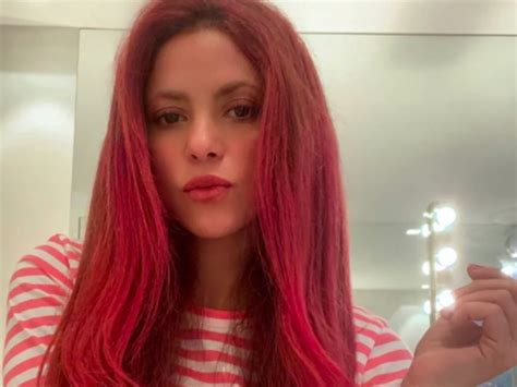 Shakira Reveals Newly Dyed Red Hair | #site_titleShakira Reveals Newly ...