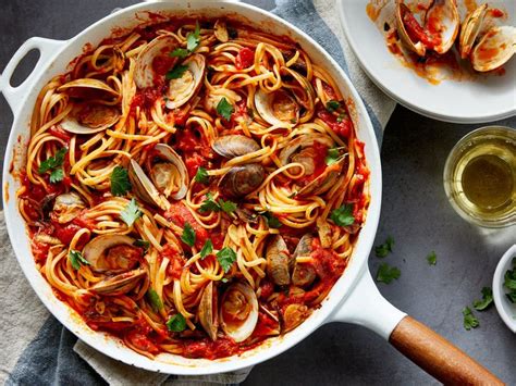 Linguine with Red Clam Sauce Recipe | Recipe | Red clam sauce, Clam sauce, Red clam sauce recipe