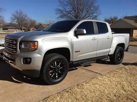 2016 GMC Canyon all terrain 2 inch level with 18 inch Moto Metal wheels ...