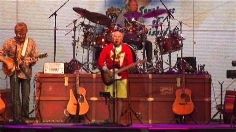 Jimmy Buffett returns to Chicago for June concert - ABC7 Chicago